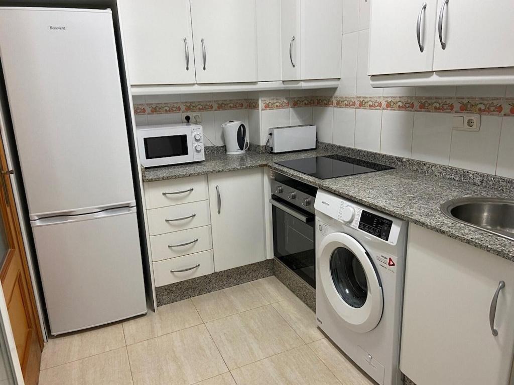 A Stunning 2 Bedroom Apartment 5 Min Walk To The Beautiful Beaches Of Vera Playa Playas de Vera Экстерьер фото